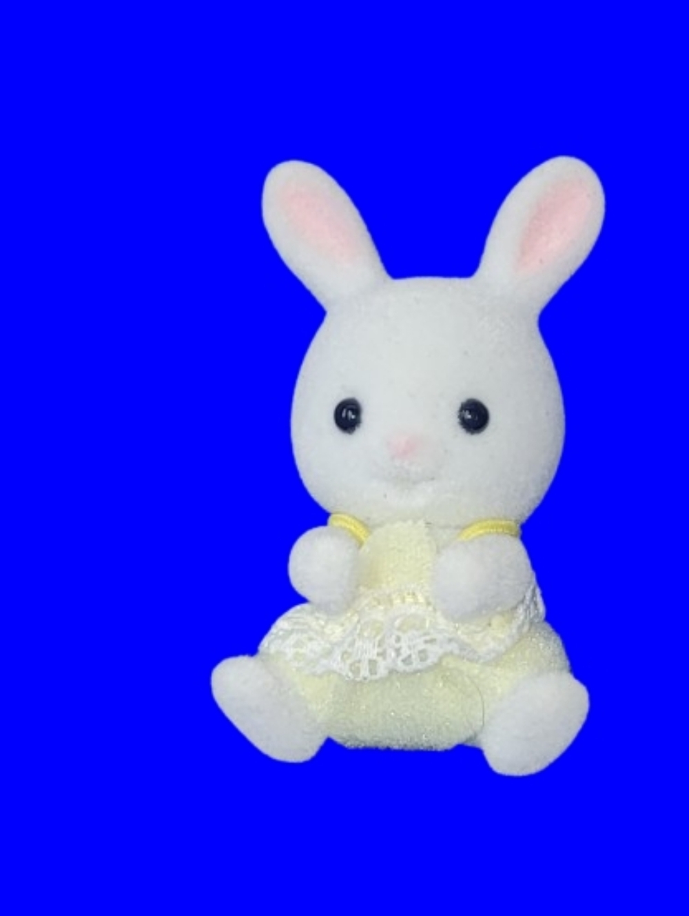 Calico Critters Snow Bunny Baby Figure, Yellow Outfit (Sweet Treats Blind Bag)